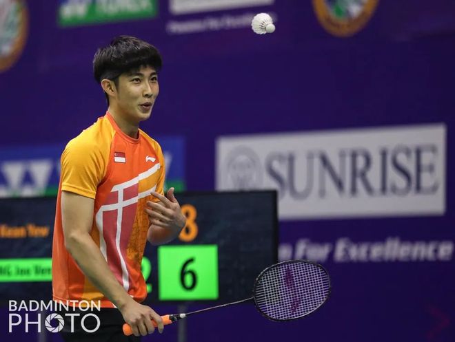 传统的电子 传统的电子