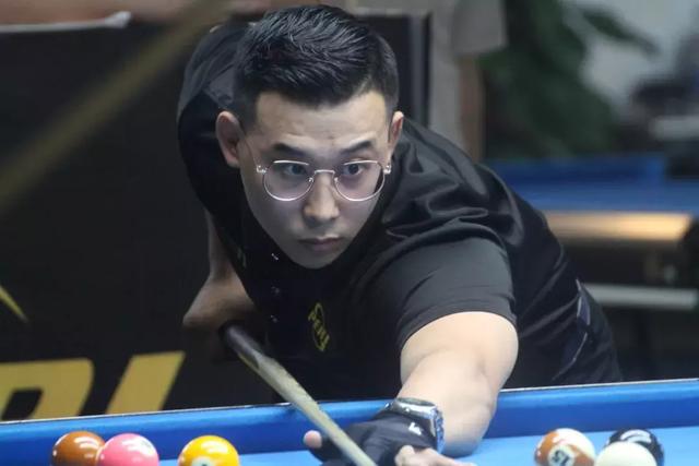 聚是一团火 聚是一团火